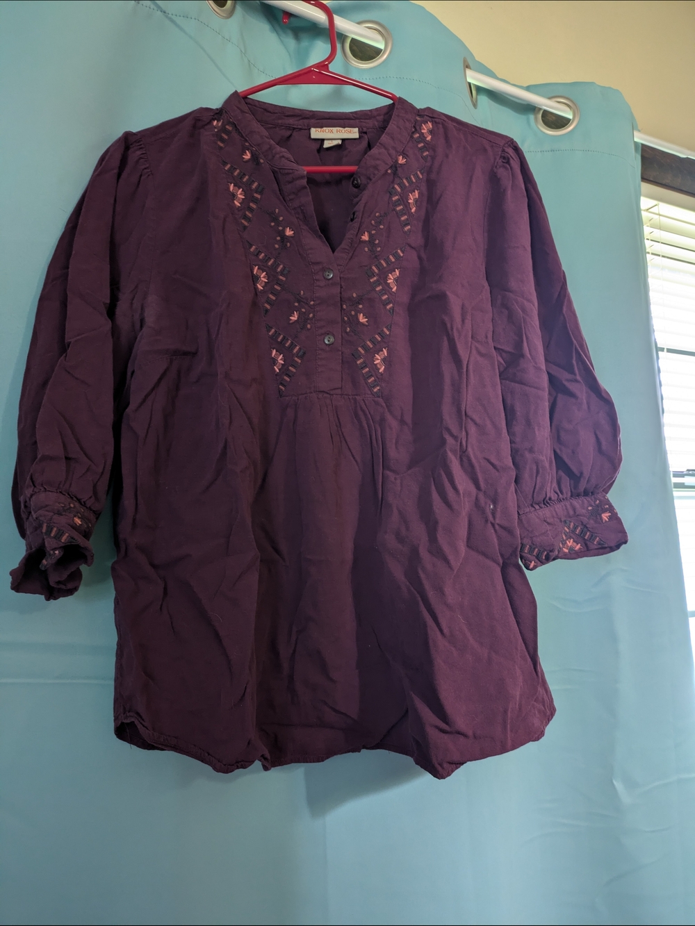 Embroidered L Blouse